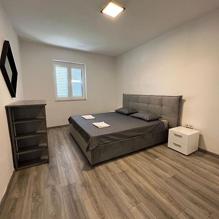 Centrum Apartment Makarska Ngoại thất bức ảnh