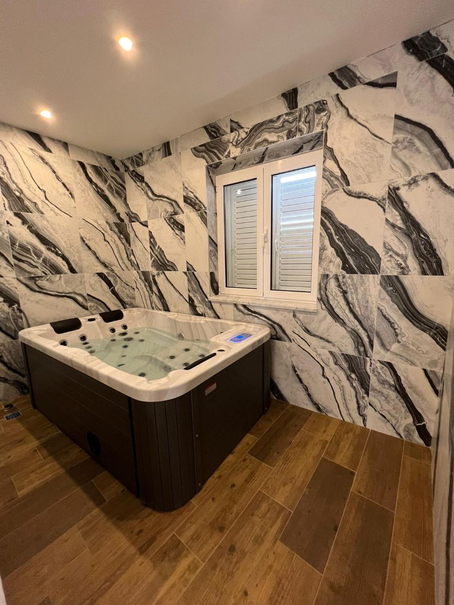 Centrum Apartment Makarska Ngoại thất bức ảnh